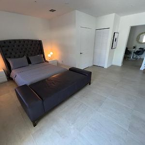 Renzzi Wynwood Apartments