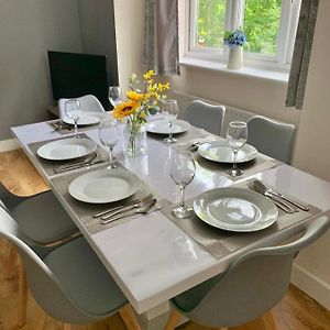 Risinghurst, Oxford, An Entire 2Beds, 2Bathrooms, Free Wi-Fi, Free Parking