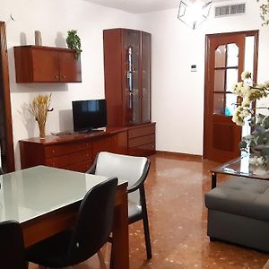 Appartement à 3 Chambres à Coucher
