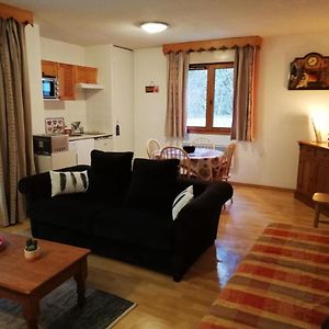Appartement à 2 Chambres à Coucher