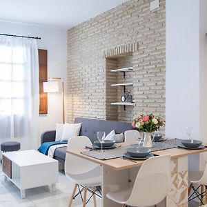 Appartement à 3 Chambres à Coucher