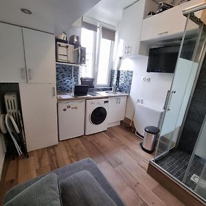 Amazing Studio Near Parc Des Expositions