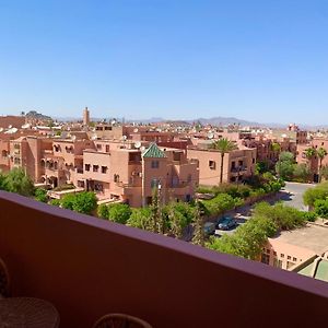 Moderne, lumineux&spacieux avec balcon -Central -Wifi-Smart TV-Clim