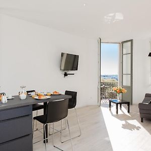 Appartement à 2 Chambres à Coucher