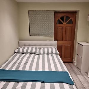 Studio Room