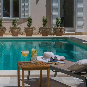 Villa à 3 Chambres à Coucher