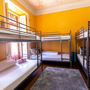 Dormitory Room Mixed