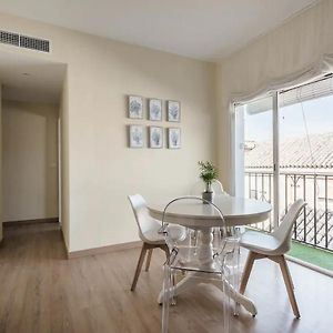Appartement à 3 Chambres à Coucher