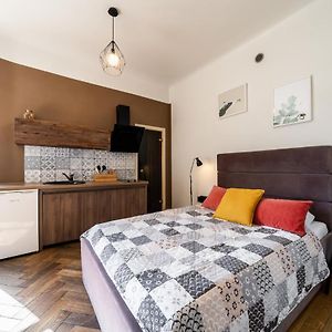 Studio de Luxe