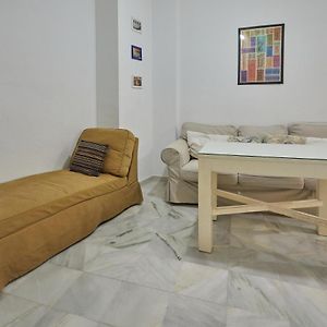 Two Bedrooms Leonor Davalos 2