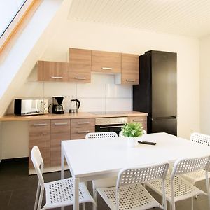 Appartement à 3 Chambres à Coucher