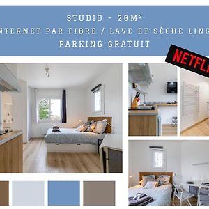 Studio Lit King-Size