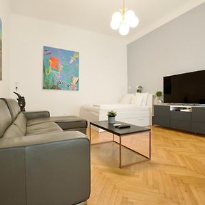 Standard Apartment By Hi5 - St. King Street 16.