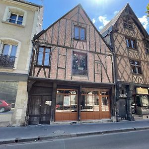 LAmboise Une Vie de château