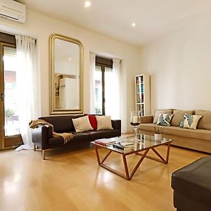 Appartement à 3 Chambres à Coucher