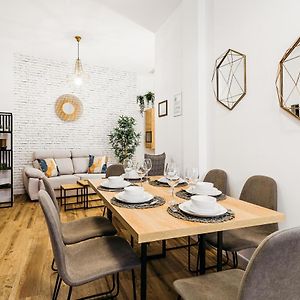 Apartamento Macarena Junto A La Basilica De La Macarena