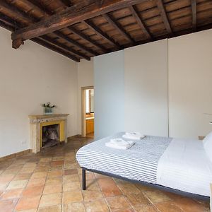 Pantheon Enchanting Luxury Apartment