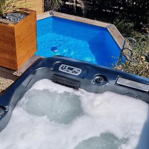 Rêves de vie studio Port pin hammam, jacuzzi, parking PRIVES