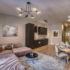 Budapest True Gem Downtown Next To Synagogue And Gozsdu Garden Area