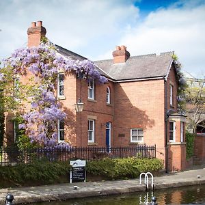 Lock Keepers Cottage - Detached House In The City