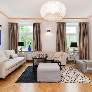 Syncret Apartment - Loftaffair
