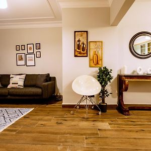 Spacious And Comfy 2Br In The Heart Of Cihangir