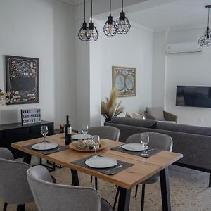 Appartement de Luxe à 2 Chambres à Coucher