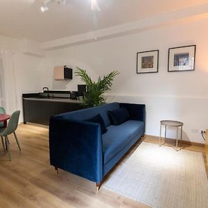 Appartement à 2 Chambres à Coucher
