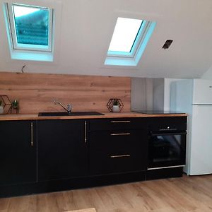 Appartement à 2 Chambres à Coucher