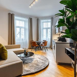 Trendy Apt With - Smart Tv, Coffee Machine In Meidling