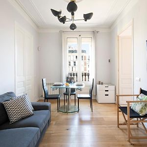 Appartement à 3 Chambres à Coucher