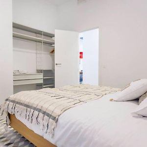 Pop Art, 2Bd Ground Central Apartment