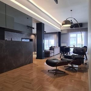 Kolonaki Luxury City Apartment