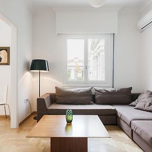 Elegant 2 Bedroom 2 Bathroom Apartment In Athens Vibrant Centre! Vl5