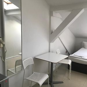 Chambre Petite Simple