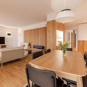 Appartement à 3 Chambres à Coucher