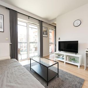Main Trainstation One Bedroom Ac P4You Pl