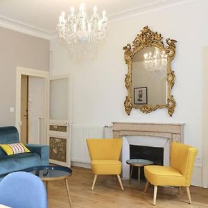 Appartement à 3 Chambres à Coucher