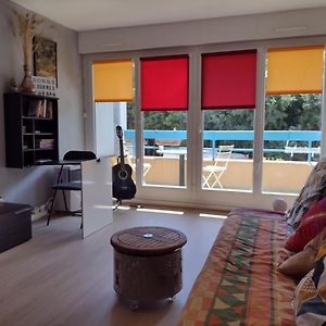 studio meublé ensoleillé fibre sfr box
