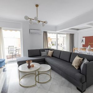 Deco Marble Apt With Acropolis View