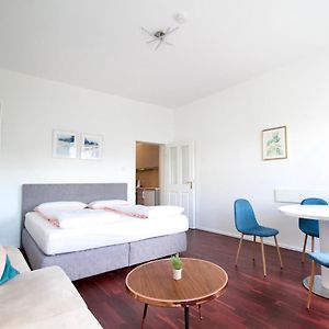 Appartement à 2 Chambres à Coucher