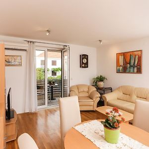 Apartment Larissa