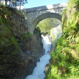 Appartement Cauterets, 3 pièces, 6 personnes - FR-1-234-172