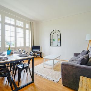 Appartement à 2 Chambres à Coucher