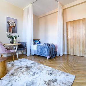 Studio de Luxe
