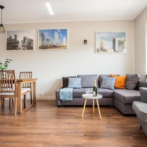 Appartement à 2 Chambres à Coucher