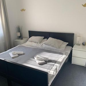 Appartement à 3 Chambres à Coucher