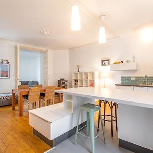 Appartement à 2 Chambres à Coucher