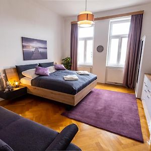 Deluxe Apartment Near Hauptbahnhof