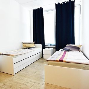 Boardinghouse In Cologne *Free Wifi*